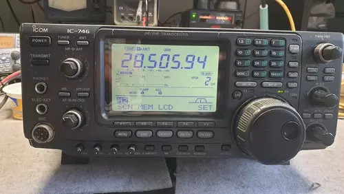 КВ УКВ трансивер ICOM 746